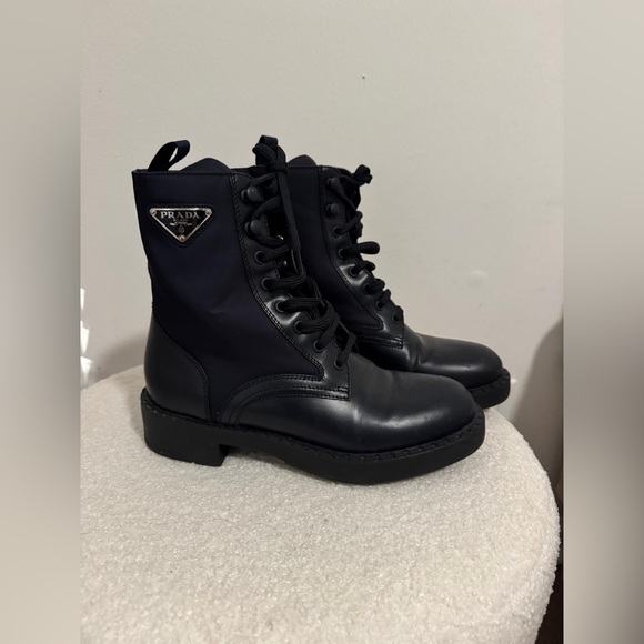 Prada boots - Picture 1 of 7